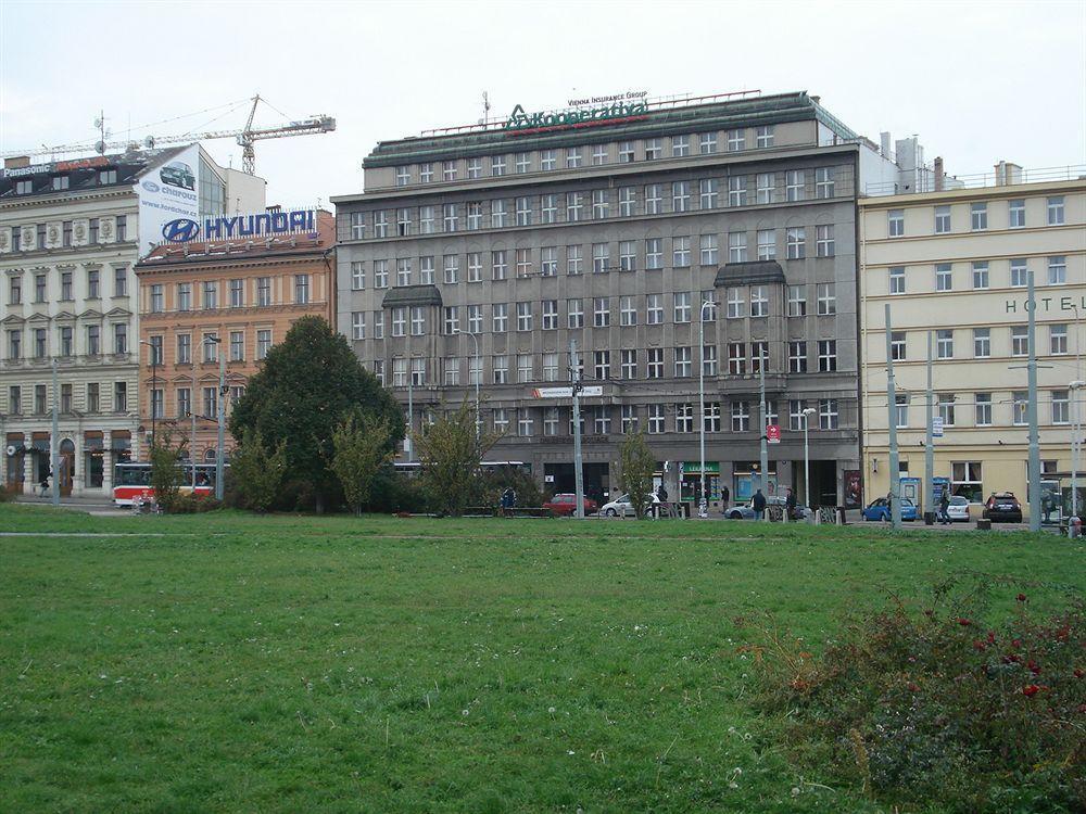 Pension Unie Prag Exteriör bild